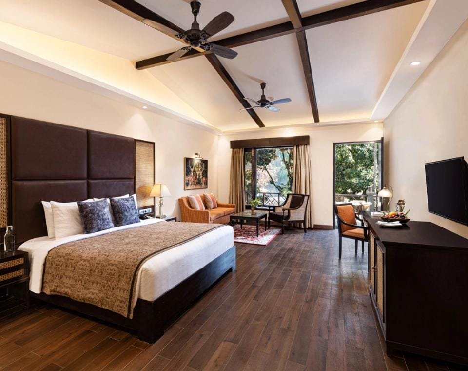 Deluxe Room King Bed River Facing - View 1